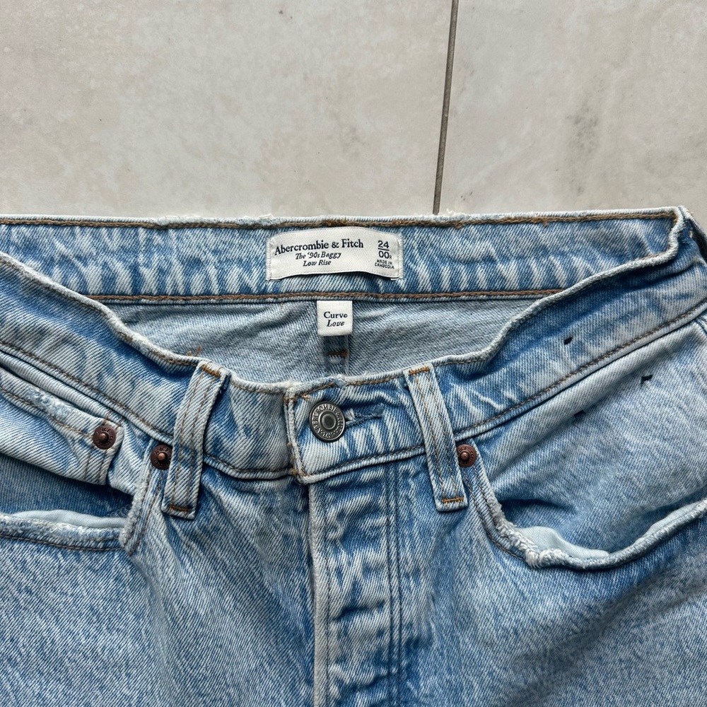 ABERCROMBIE JEANS